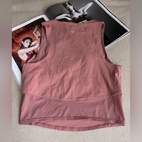 Lululemon Nulu And Mesh Yoga Tank Top
Jewel Emboss Spiced Chai Size 4 - Picture 7 of 15